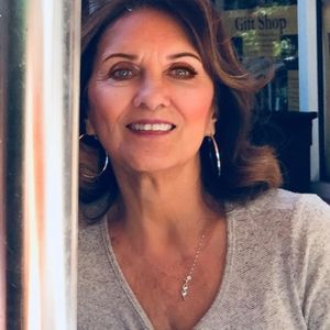 Meet your Posher, Bernadette